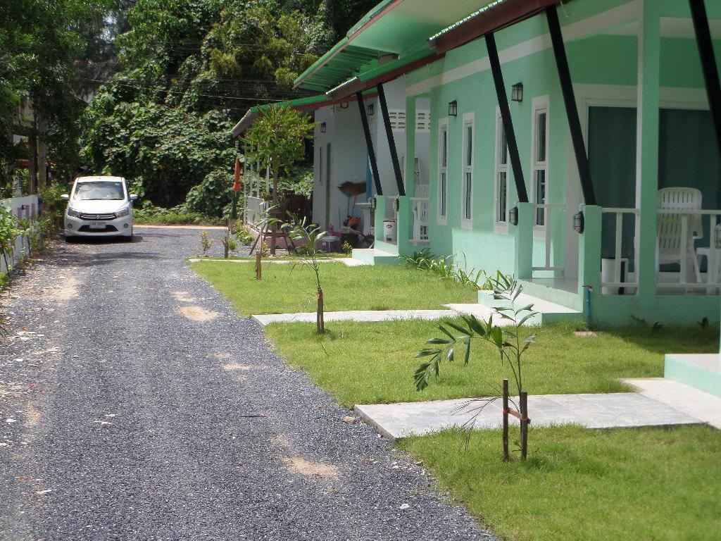 ホテル Lanta Triple Novel Ko Lanta エクステリア 写真